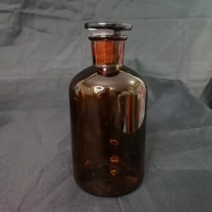 REAGENT BOTTLE NARROW MOUTH GLASS COVER  ( AMBER ) - Image 2