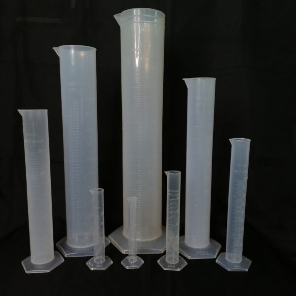 MEASURING CYLINDER PLASTIC
