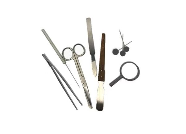 DISSECTING KIT